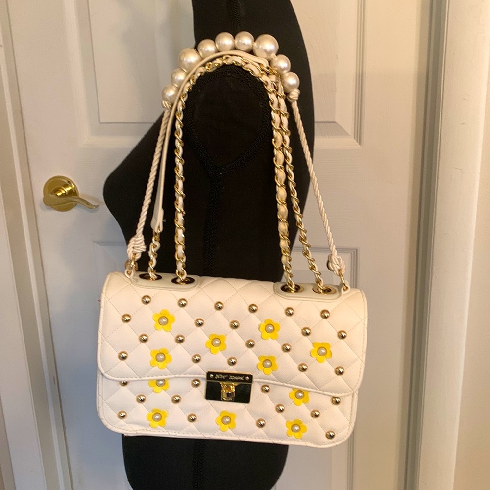 Betsey Johnson quilted shoulder bag